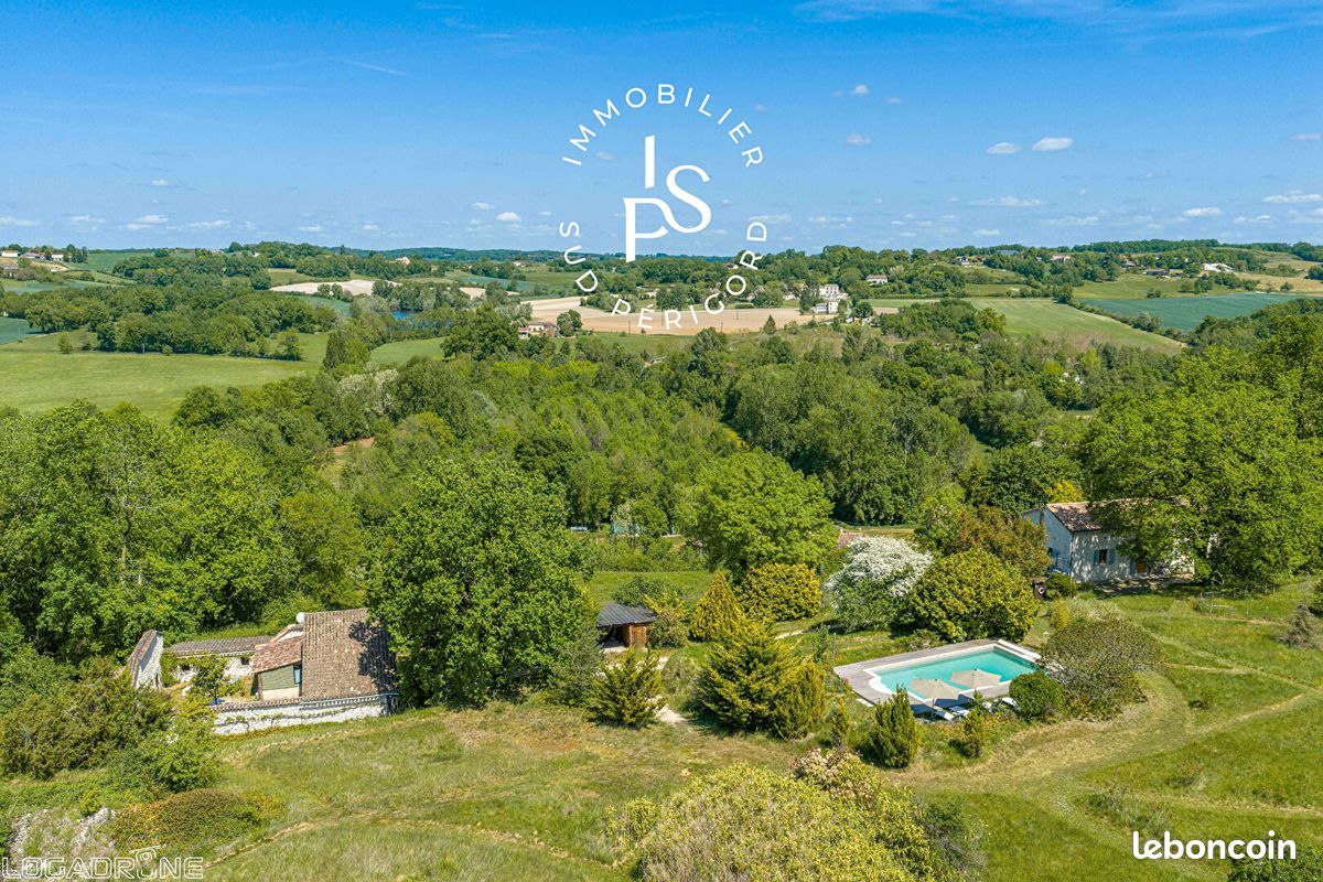 Maison 10 pièces 220 m² · à Villeréal · 220 m² · 569 000 €