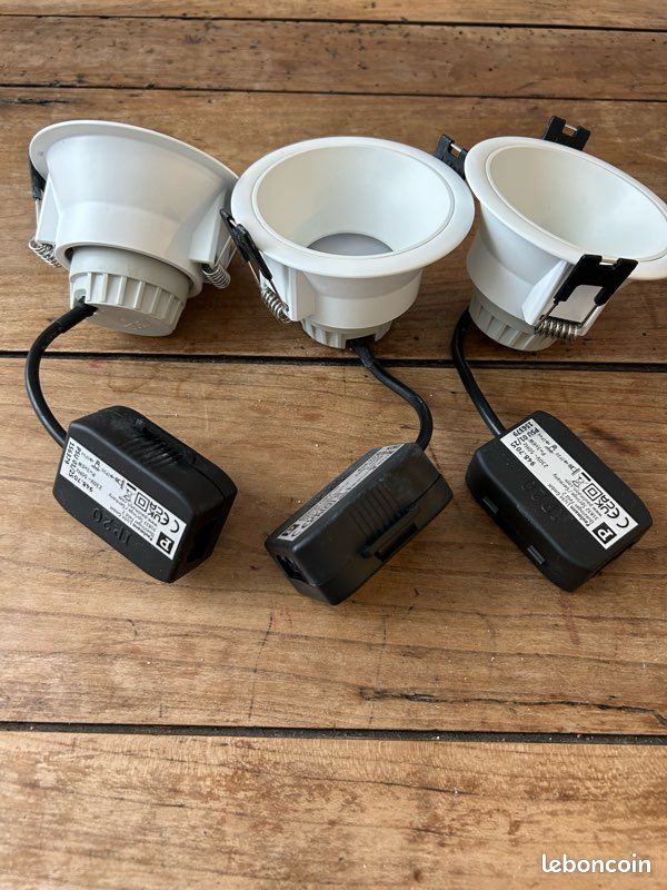 Paulmann Spot Encastré LED 3-Step-Dim Cole Coin Kit De Base IP44 Rond 88mm Coin 3x6W 3x470lm 230V Gradable 2700K Blanc Dépoli#Argent 93410