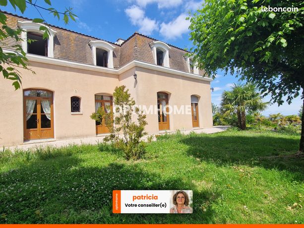 Maison 12 pièces 240 m²