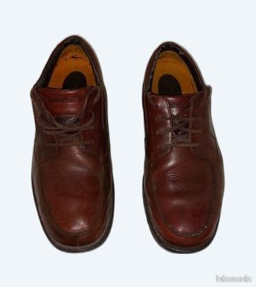 Paire de chaussures en cuir taille 46 TIMBERLAND waterproof (image 1)