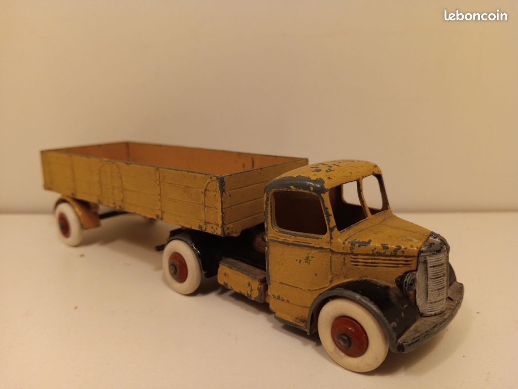 vendu) Dinky Toys GB Bedford benne à ordures ménagères réf : 252 - Collection