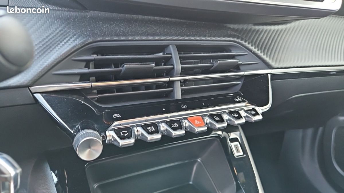 Peugeot 2008 100 SS BVM6 STYLE (image 24)