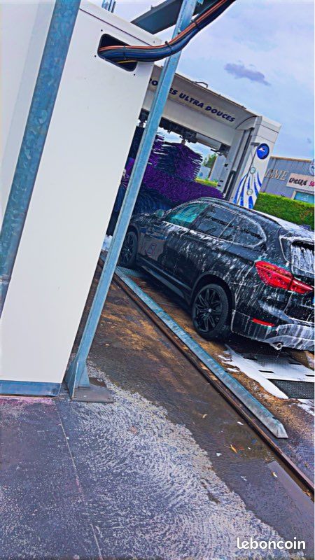 BMW X1 Full Black Pack Sport (image 3)