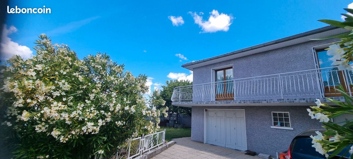 Maison 7 pièces 137 m² · à Corbas · 137 m² · 380 000 €