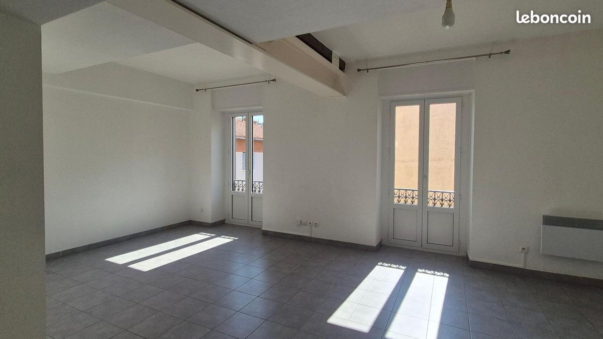 Appartement 3 pièces 77 m² · à Port-Vendres · 77 m² · 798 €/mois