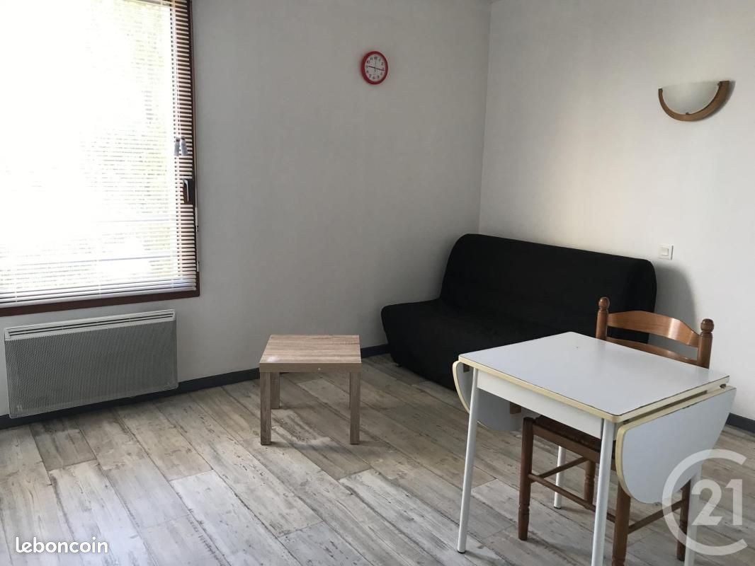 Appartement 1 pièce 18 m² · à Redon · 18 m² · 318 €