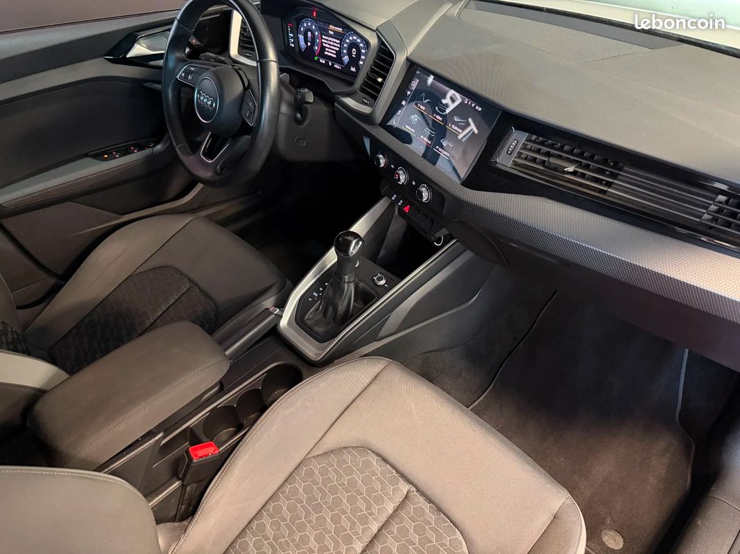 AUDI A1 SPORTBACK 25 TFSI 95 ch S tronic 7 Advanced / CARPLAY / SUIVI D'ENTRETIEN (image 24)