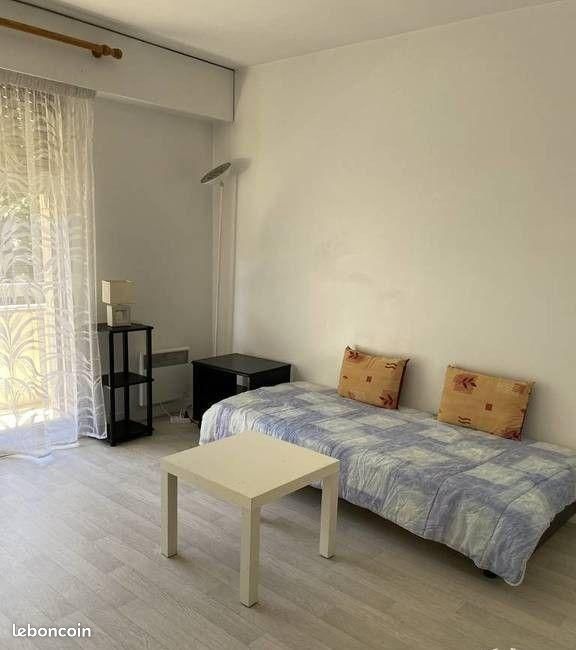 Appartement 1 pièce 24 m² · à Clamart · 24 m² · 780 €