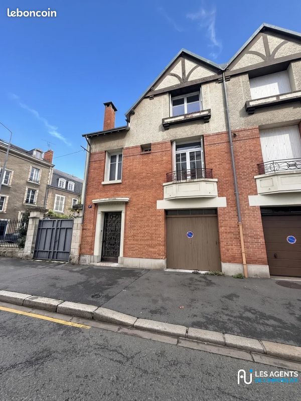 Maison 5 pièces 133 m² · à Orléans · 133 m² · 379 000 €