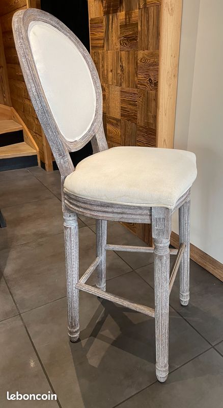 Tabouret médaillon (image 2)