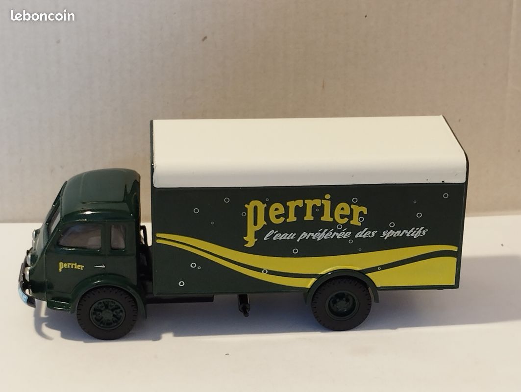 Corgi Heritage 1/50 Renault Faineant Fourgon Perrier – Réf 71301 – Occasion