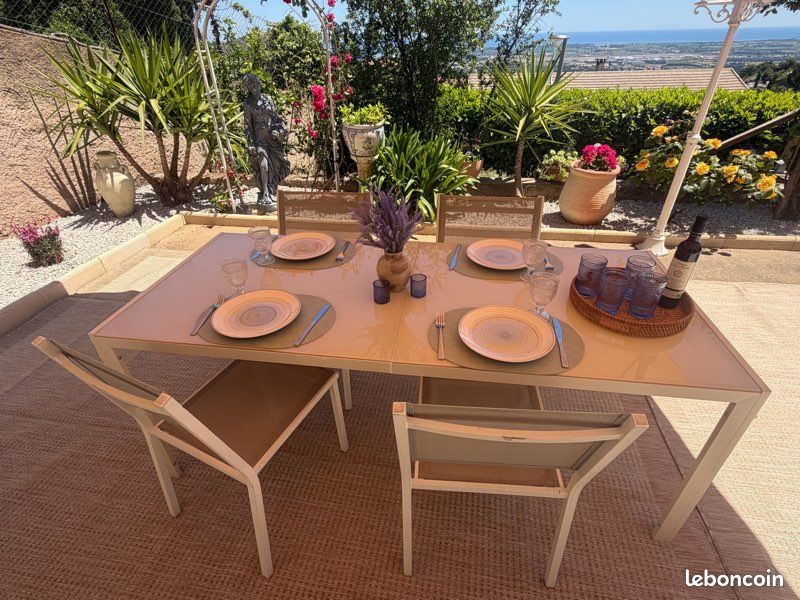 Appartement 3 pièces 120 m² · à Borgo · 120 m² · 1 100 €/mois