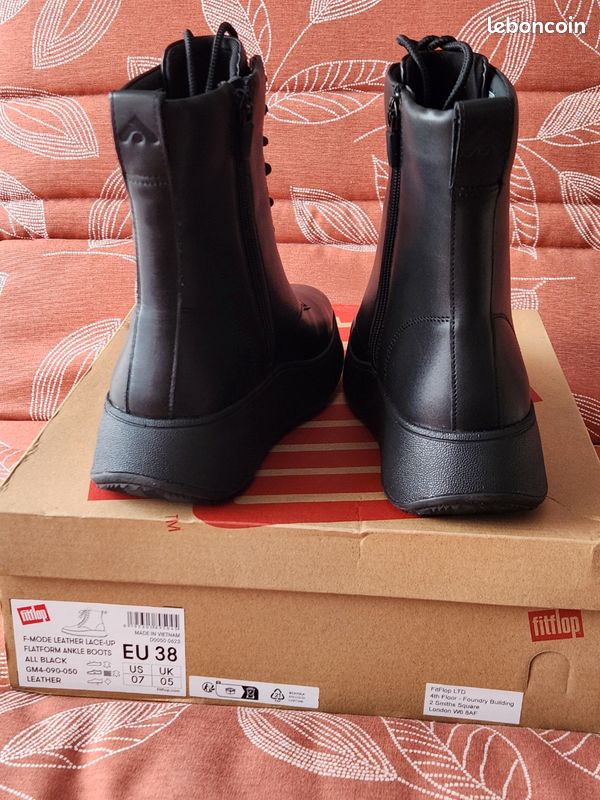 Superbes bottines Fitflop valeur 199 cuir véritable T38 neuves avec étiquette (image 8)