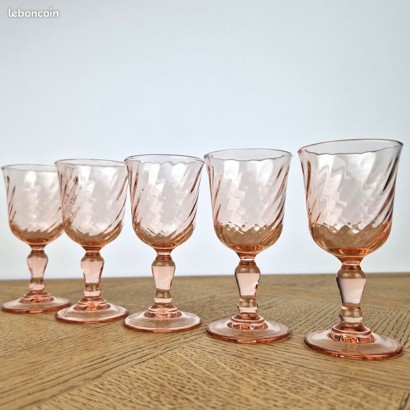 Lot 8 Verres à Pied Vintage Rose Saumon - France - 14,5 Cm