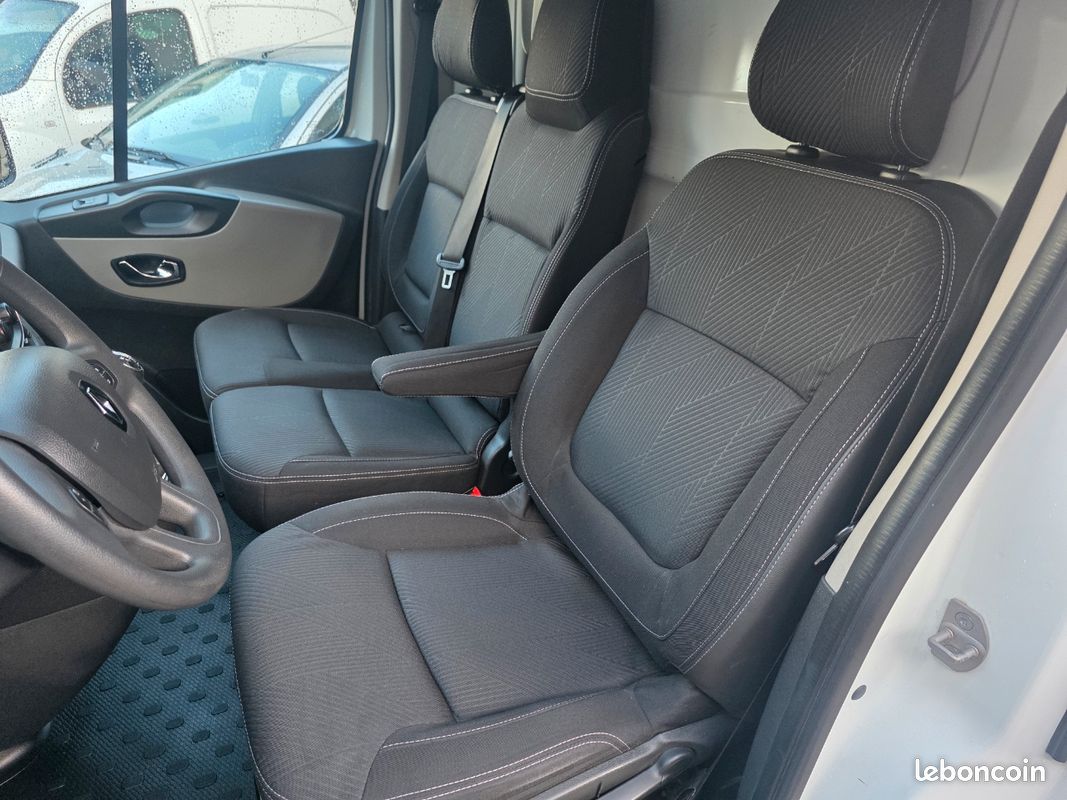 ✅renault trafic iii fg l1h1 1200 1.6 dci⏩️ 125 ch grand confort energy⏩️ moteur a chaine (image 8)