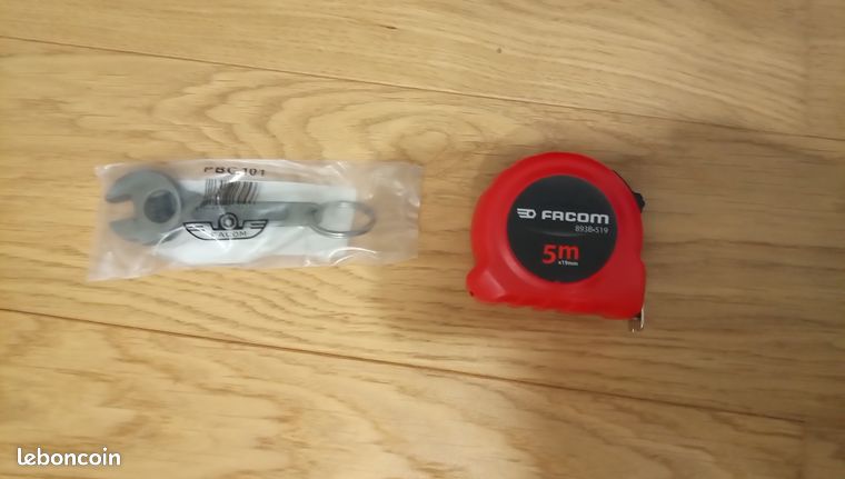 Porte clé facom madame 101 - Bricolage