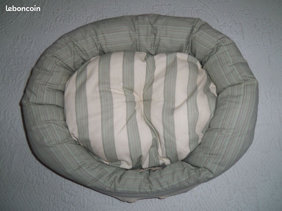 Panier coussin pour chat ou petit chien (image 2)