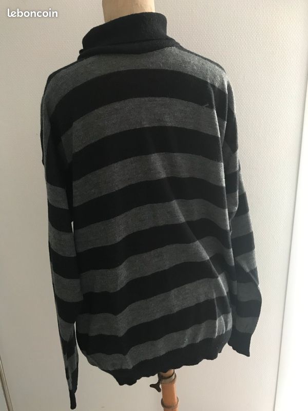 Pull fin col roulé rayé gris-noir, T.46/48 (image 3)