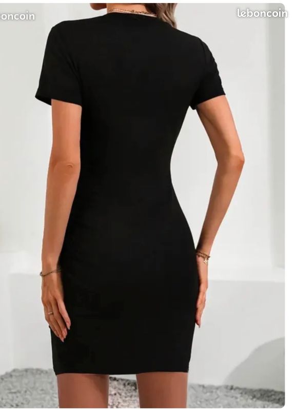 Robe moulante coupe slim (image 2)