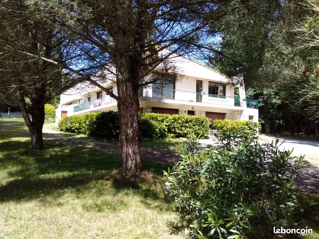 Appartement 3 pièces 75 m² · à Saujon · 75 m² · 130 000 €