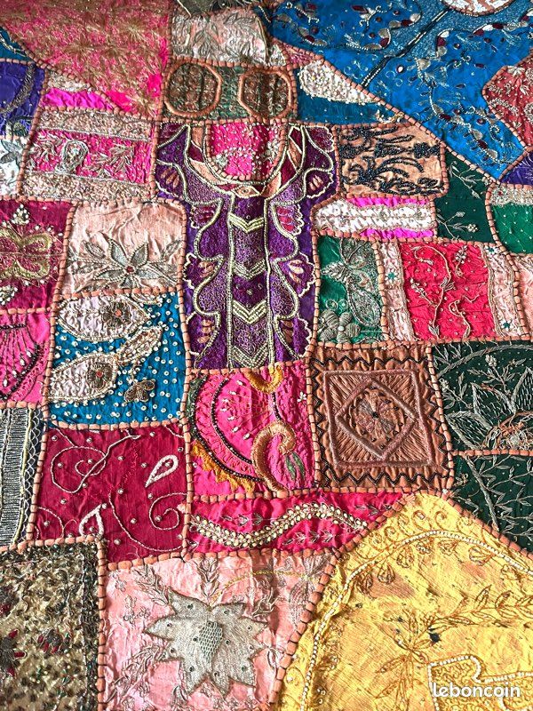 Tapisserie murale à suspendre de designer indien en patchwork et broderie 152 x 102 cm