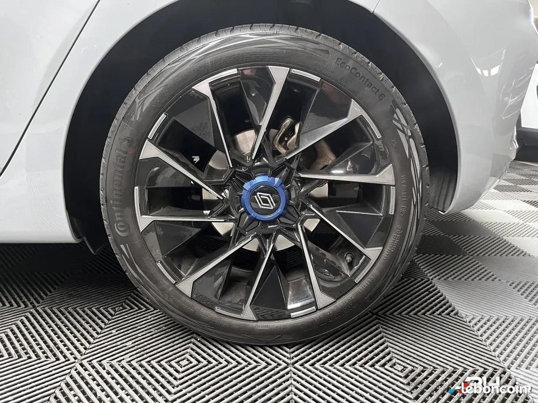 Renault Clio 1.6 E-Tech 145ch Full Hybrid Esprit Alpine (image 20)