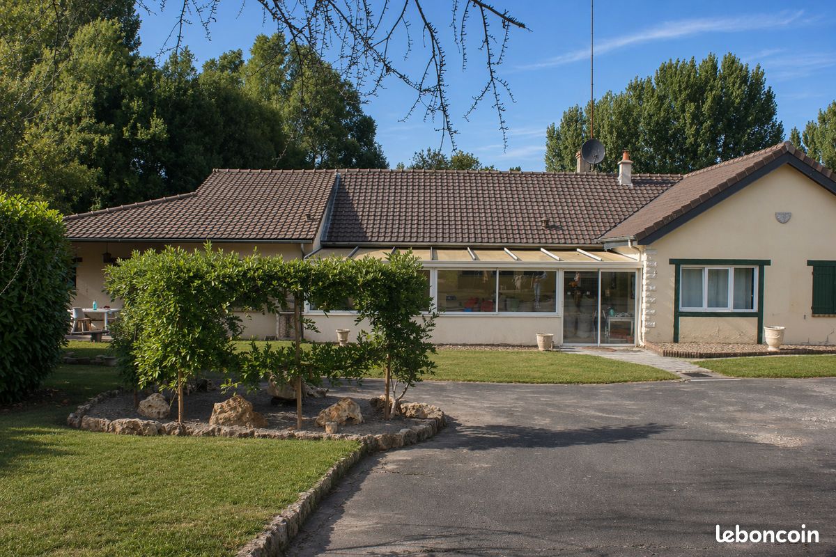 Maison 8 pièces 197 m² · à Veigné · 197 m² · 378 200 €