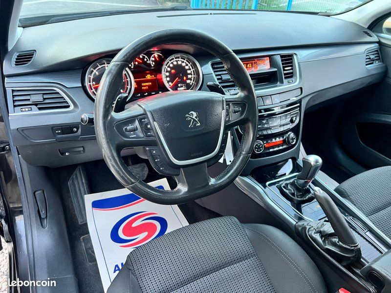 Peugeot 508 1.6 E-HDI BLUE LION BMP6 S&S 112CH / Clim / Jante / Régulateur / Boîte auto / LED / Radar / Bluetooth / Entretenue / Garantie (image 3)