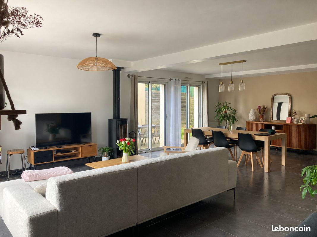 Maison 4 pièces 130 m² · à Parthenay-de-Bretagne · 130 m² · 349 000 €
