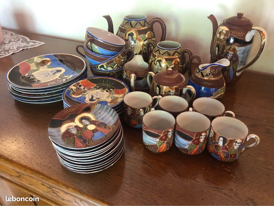 Service de Vaisselle en porcelaine Satsuma avec motifs japonais (image 1)