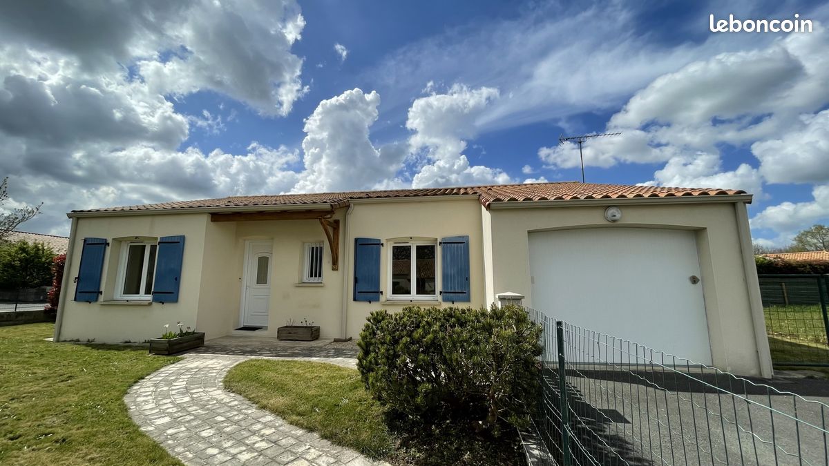 Maison 5 pièces 93 m² · à La Ferrière · 93 m² · 825 €/mois