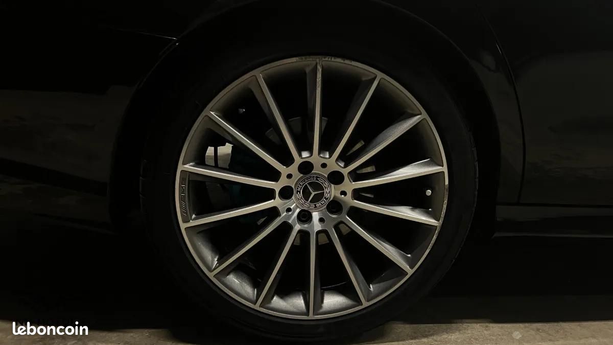 Mercedes Classe E 220 D 195 CV AMG LINE 4MATIC 9G-TRONIC BVA - INTERIEUR TIFFANY BLUE (image 10)