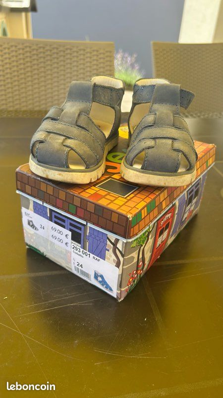 Sandales enfants taille 24 (image 5)