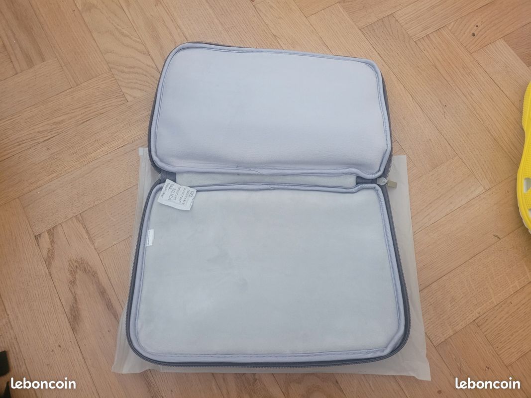 Housse PC portable / Tablette 10-11 pouces NEUF (image 5)