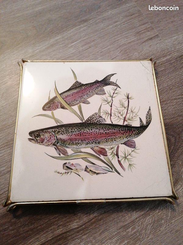 Dessous de plat poissons (image 1)