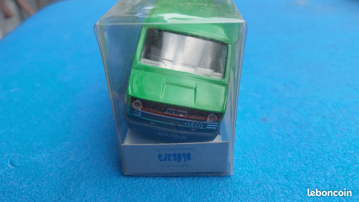CPF75 CAMION 1/43 Hachette IXO Pompiers : IVECO-UNIC 75PC SDIS 13
