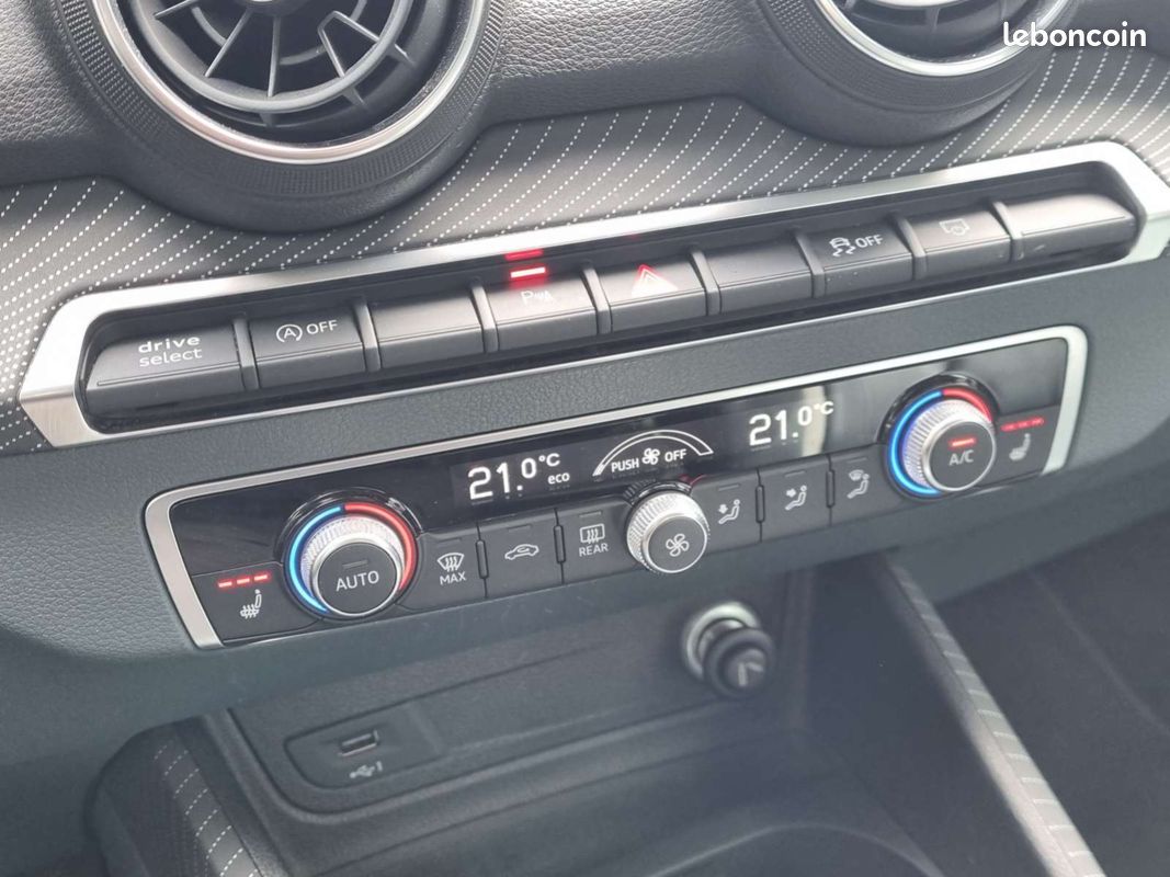 AUDI Q2 1.4 TFSI COD 150 ch S tronic 7 Design Luxe / 1ÈRE MAIN / VIRTUAL COCKPIT / CAMÉRA (image 25)