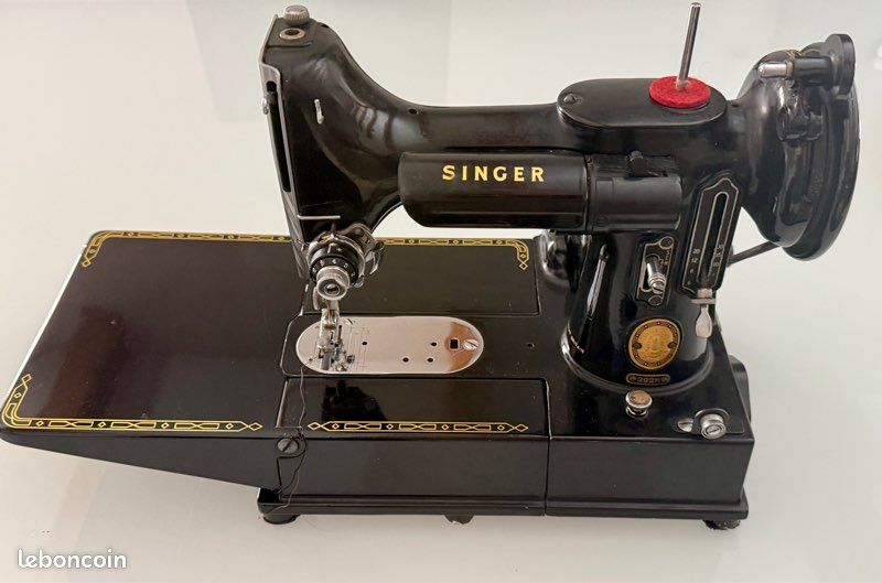 Machine à coudre SINGER Featherweight 222K — n° EL 684058 — 1956, Écosse (image 2)