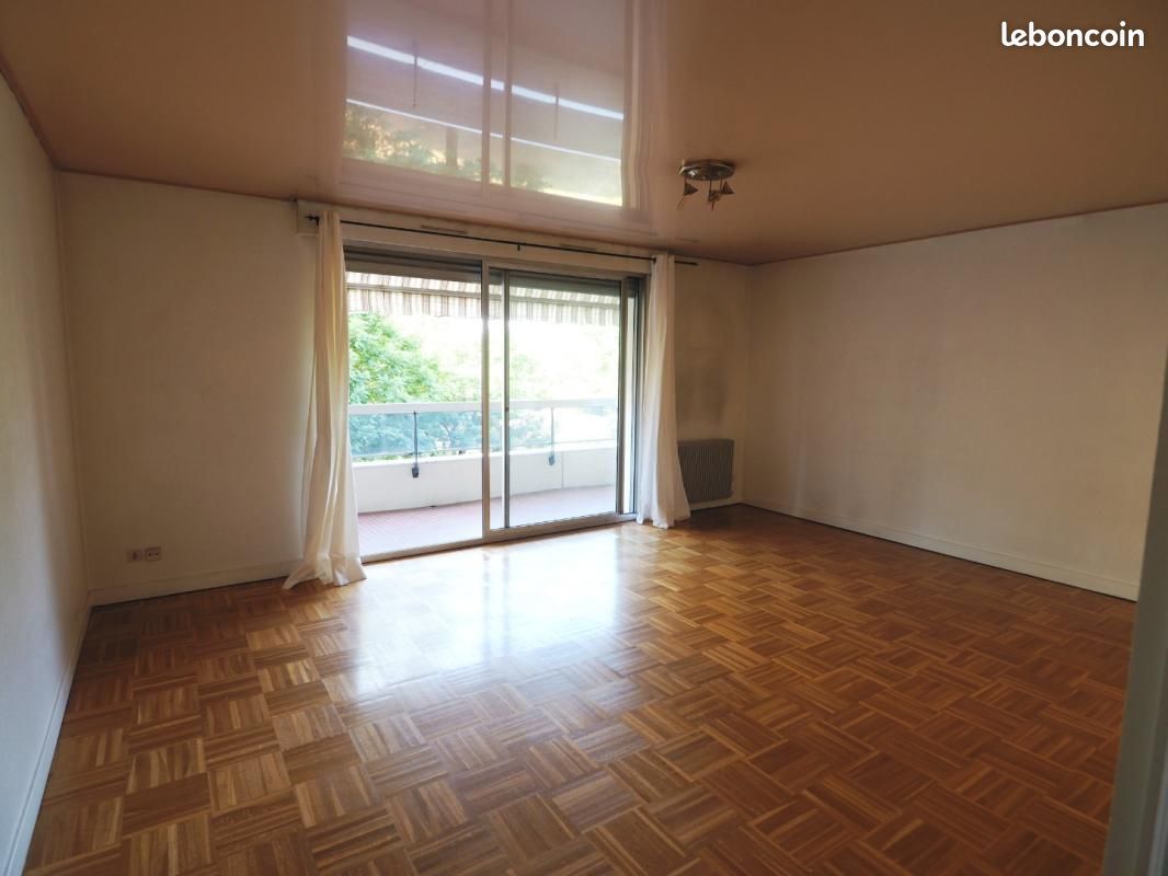 Appartement 2 pièces 62 m² · à Caluire-Et-Cuire · 62 m² · 850 €/mois