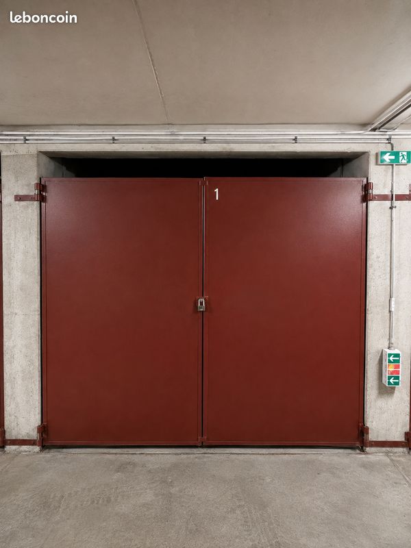 Garage Botzaris (image 1)