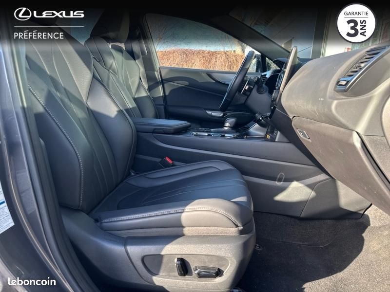 Lexus NX 450h+ F SPORT Executive 4WD (image 14)