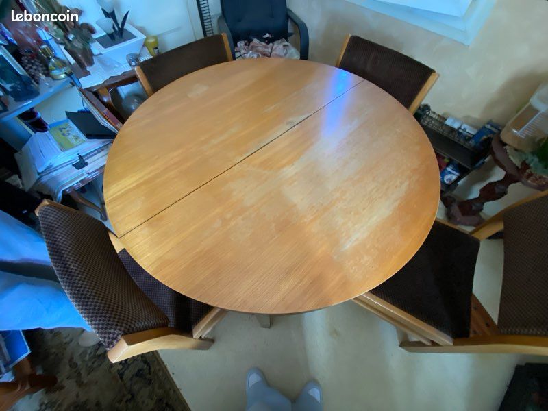 🍽️ URGENT Table ronde avec rallonge + 4 chaises (image 1)