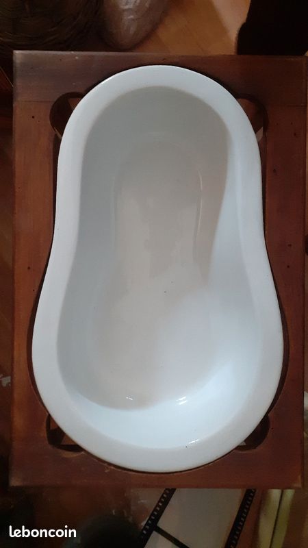Table de toilette ancienne (image 2)