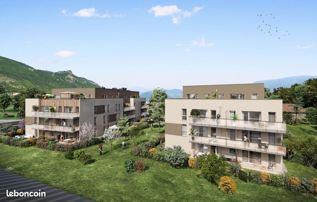 Appartement 4 pièces 82 m² · à Vif · 82 m² · 960 €