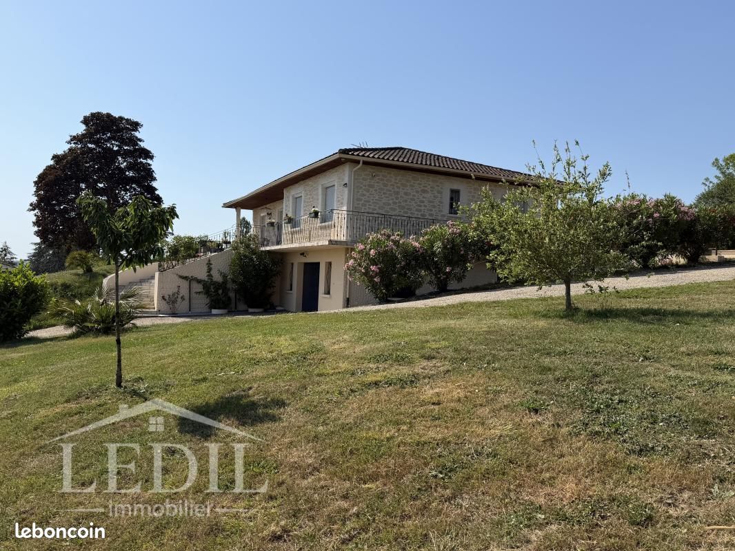 Maison 4 pièces 137 m² · à Vic-Fezensac · 137 m² · 388 000 €
