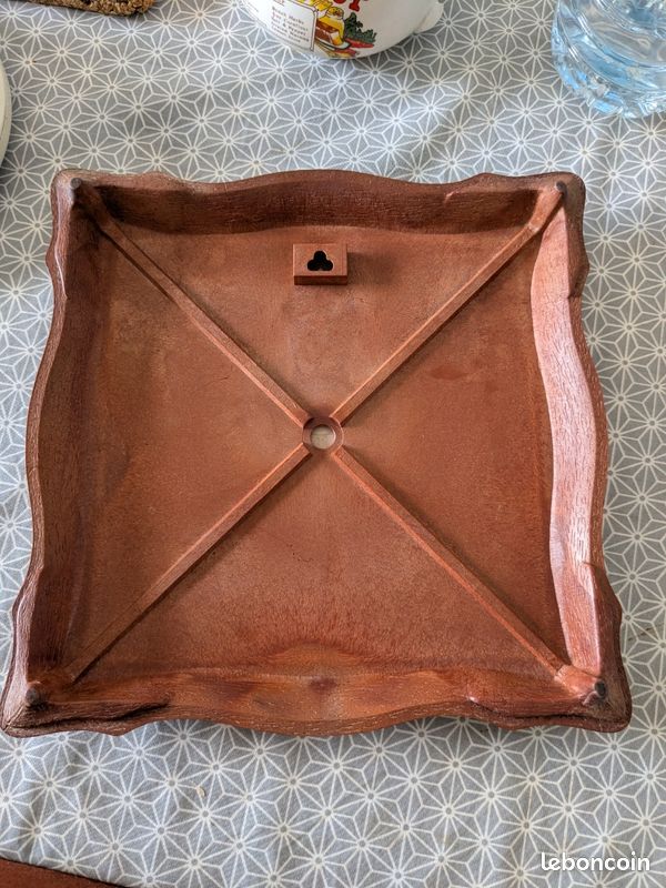 Ancien Dessous de Plat Motif Noirmoutir (image 6)