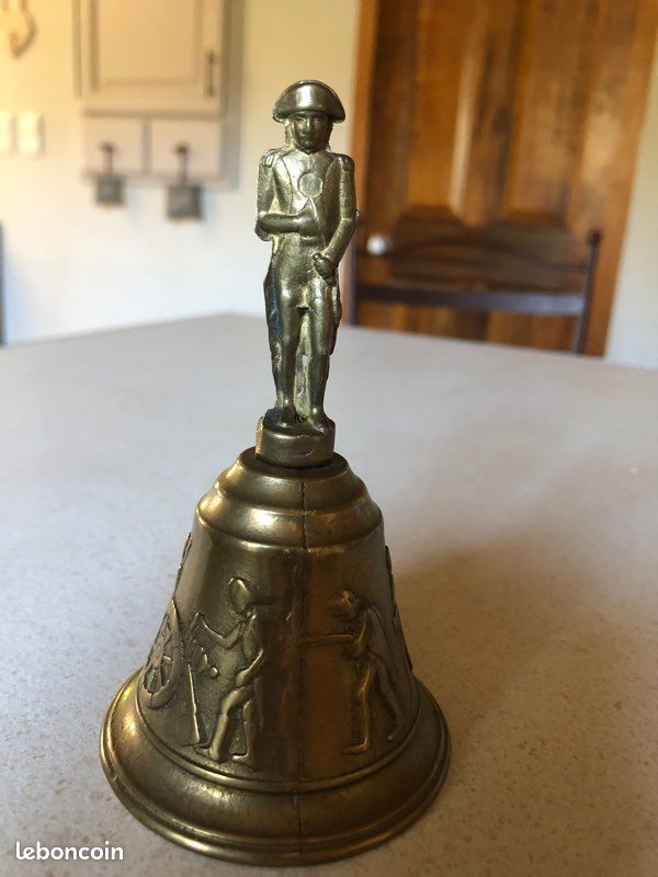 Cloche De Table Napoléon – Bronze Doré, Vintage, Motif Ancien