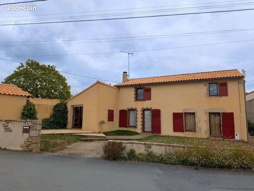 Maison 7 pièces 150 m² · à Les Herbiers · 150 m² · 339 000 €