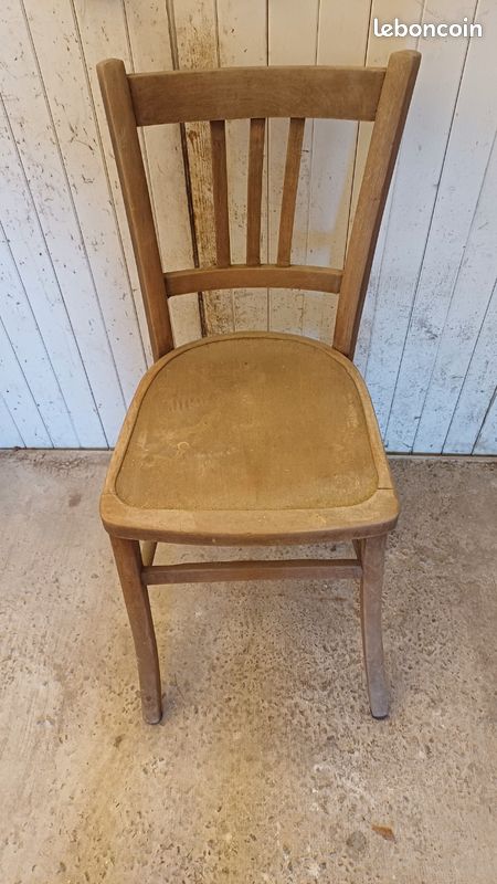 Chaise en bois vintage (image 1)