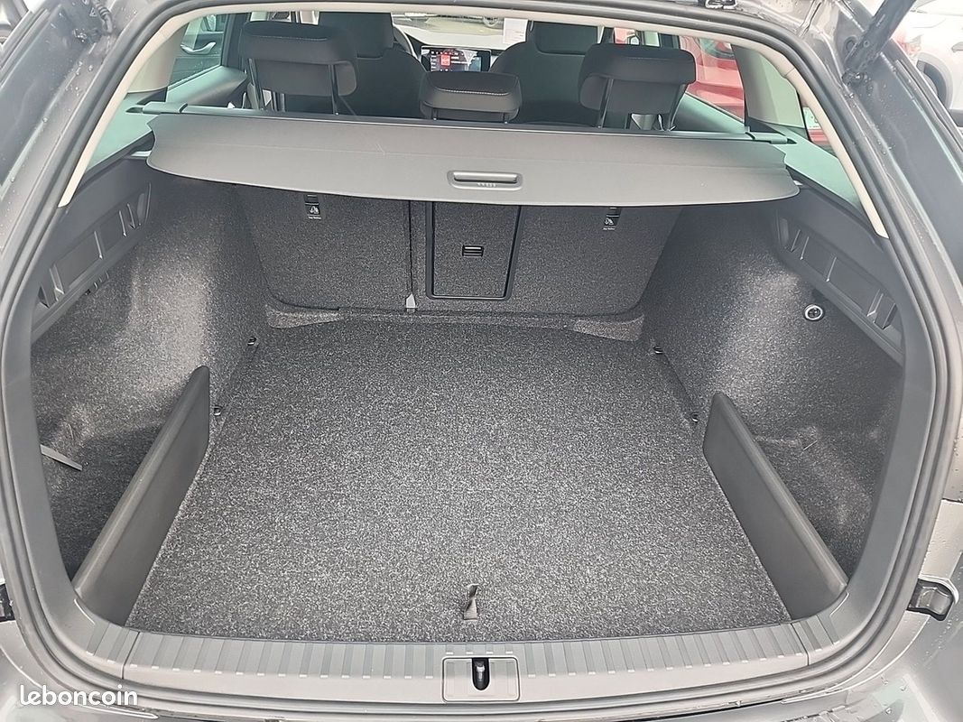 Skoda Octavia Combi 2.0 TDI 150 DSG7 - SELECTION 10 kms -20% (image 17)